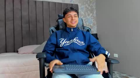 ethanlowell online show from 18, 9, 2025