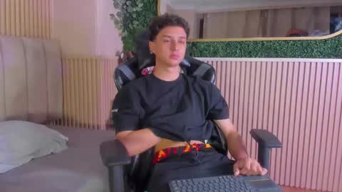 ethanlowell online show from 18, 2, 2026