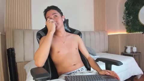 ethanlowell online show from 24, 3, 2026