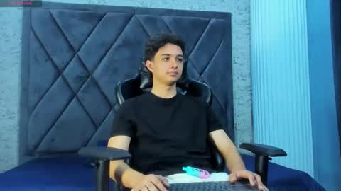 ethanlowell online show from 7, 4, 2026