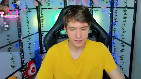 Snapshot of ethansinful chatting on 12, 9, 2025 Ethan online show from 12, 9, 2025