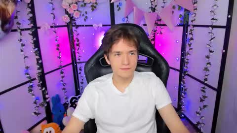 Snapshot of ethansinful chatting on 11, 10, 2025 Ethan online show from 11, 10, 2025