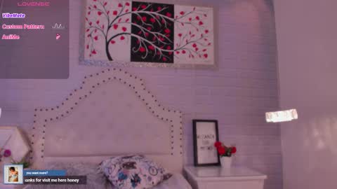 Snapshot of eureekaa chatting on 15, 10, 2025 Eurekaa online show from 15, 10, 2025