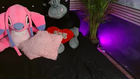 Snapshot of eva_06 chatting on 10, 11, 2025 eva_06 online show from 10, 11, 2025