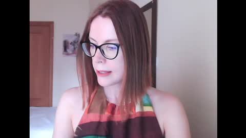 Snapshot of eva_cutesmile chatting on 25, 6, 2026 Eva online show from 25, 6, 2026