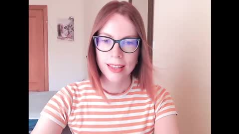 Snapshot of eva_cutesmile chatting on 28, 6, 2026 Eva online show from 28, 6, 2026