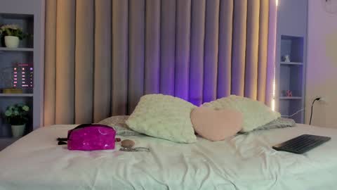 Snapshot of eva_daemon chatting on 6, 2, 2025 EVA DAEMON online show from 6, 2, 2025