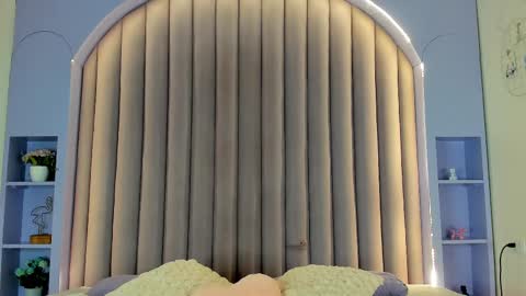 Snapshot of eva_daemon chatting on 16, 2, 2025 EVA DAEMON online show from 16, 2, 2025