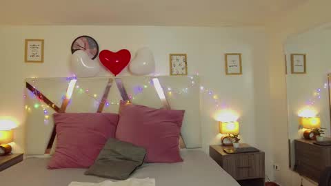 Snapshot of eva_daemon chatting on 18, 2, 2025 EVA DAEMON online show from 18, 2, 2025