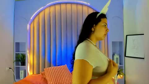 Snapshot of eva_daemon chatting on 25, 9, 2025 EVA DAEMON online show from 25, 9, 2025