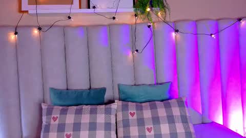 Snapshot of eva_daemon chatting on 26, 9, 2025 EVA DAEMON online show from 26, 9, 2025