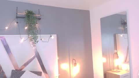 Snapshot of eva_daemon chatting on 7, 10, 2025 EVA DAEMON online show from 7, 10, 2025