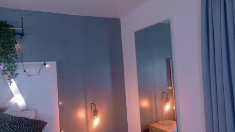 Snapshot of eva_daemon chatting on 9, 10, 2025 EVA DAEMON online show from 9, 10, 2025