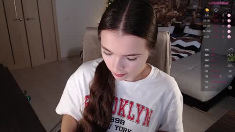 Snapshot of eva_davie chatting on 13, 1, 2025 Eva online show from 13, 1, 2025