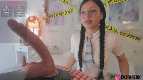 Evaa Depp online show from 1, 11, 2025