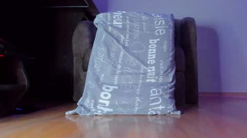 Snapshot of eva_gr chatting on 17, 10, 2025 Eva online show from 17, 10, 2025
