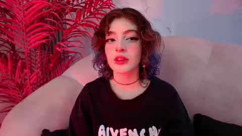 E V A online show from 3, 12, 2025