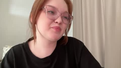 Snapshot of eva_kittenn chatting on 30, 6, 2026 eva_kittenn online show from 30, 6, 2026