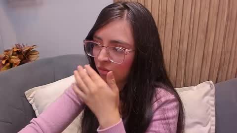 Snapshot of eva_macalliter chatting on 22, 12, 2024 Angelinne online show from 22, 12, 2024