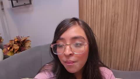 Snapshot of eva_macalliter chatting on 22, 12, 2024 Angelinne online show from 22, 12, 2024