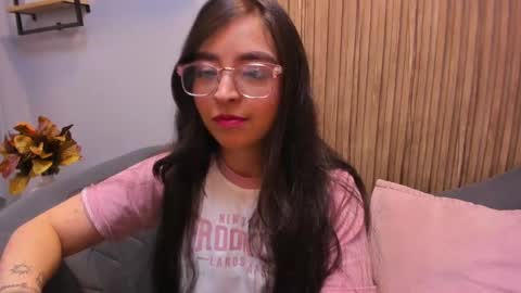 Snapshot of eva_macalliter chatting on 8, 1, 2025 Angelinne online show from 8, 1, 2025