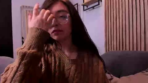 Snapshot of eva_macalliter chatting on 10, 9, 2025 Angelinne online show from 10, 9, 2025