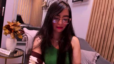 Snapshot of eva_macalliter chatting on 28, 11, 2025 Angelinne online show from 28, 11, 2025