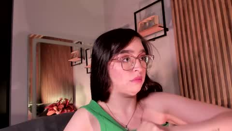 Angelinne online show from 23, 4, 2026