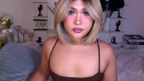 Queen Eva Mazikeen online show from 19, 10, 2025