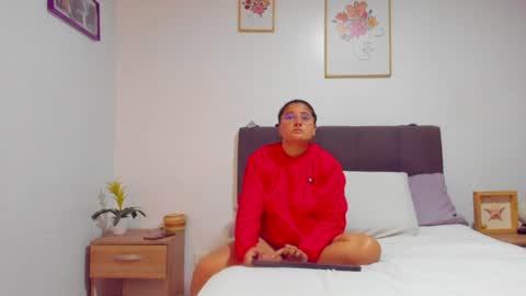 Snapshot of eva_mia_ chatting on 5, 7, 2026 Eva y Mia online show from 5, 7, 2026