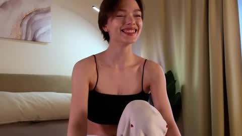 Eva online show from 8, 3, 2025