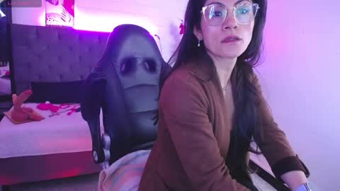 Eva Notty  online show from 7, 1, 2026