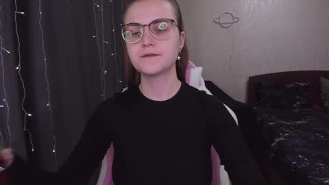 Snapshot of eva_orchid chatting on 6, 3, 2025 Eva online show from 6, 3, 2025