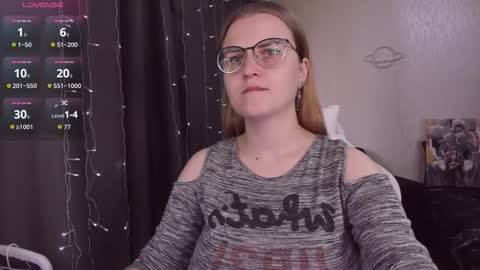 Snapshot of eva_orchid chatting on 16, 9, 2025 Eva online show from 16, 9, 2025