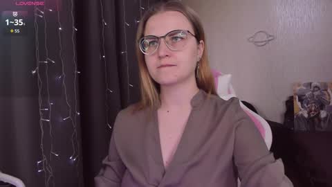 Snapshot of eva_orchid chatting on 24, 9, 2025 Eva online show from 24, 9, 2025