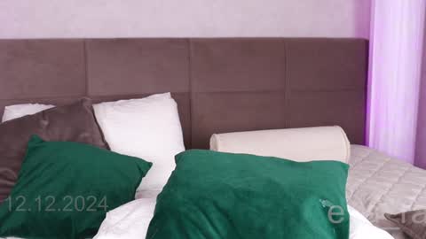 Snapshot of eva_ra chatting on 13, 12, 2024 Eva online show from 13, 12, 2024