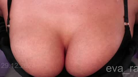 Snapshot of eva_ra chatting on 29, 12, 2024 Eva online show from 29, 12, 2024