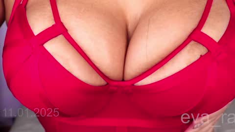 Snapshot of eva_ra chatting on 11, 1, 2025 Eva online show from 11, 1, 2025