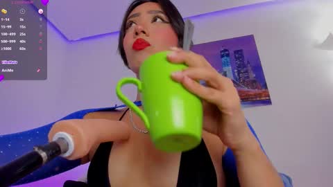 Snapshot of eva_rain chatting on 6, 10, 2025 Eva online show from 6, 10, 2025