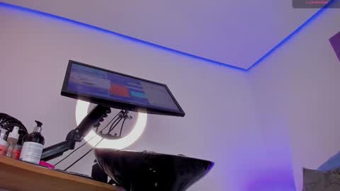 Snapshot of eva_rain chatting on 26, 11, 2025 Eva online show from 26, 11, 2025