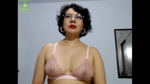 Snapshot of eva_rain01 chatting on 9, 12, 2024 Eva online show from 9, 12, 2024