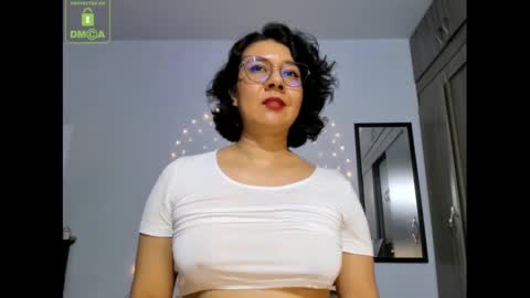 Snapshot of eva_rain01 chatting on 12, 2, 2025 Eva online show from 12, 2, 2025