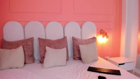 Snapshot of eva_saintt chatting on 2, 11, 2025 eva_saintt online show from 2, 11, 2025