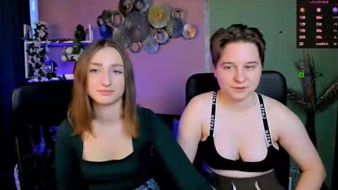 Snapshot of eva_smiith_ chatting on 13, 11, 2025 Eva online show from 13, 11, 2025