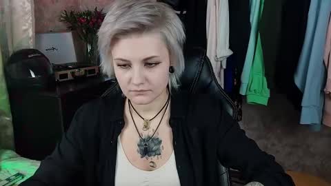 Eva Brownie online show from 5, 2, 2025