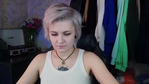 Eva Brownie online show from 12, 2, 2025