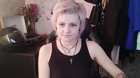 Eva Brownie online show from 24, 2, 2025