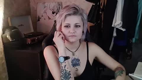 Eva Brownie online show from 8, 3, 2025