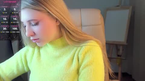 Snapshot of evacadooo chatting on 16, 1, 2025 Eva online show from 16, 1, 2025