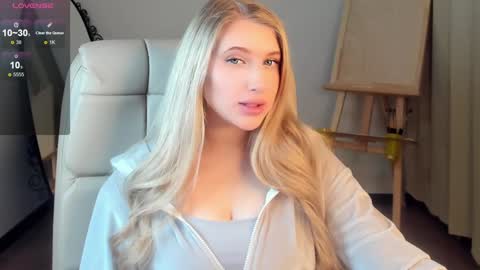 Snapshot of evacadooo chatting on 19, 1, 2025 Eva online show from 19, 1, 2025